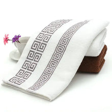 Load image into Gallery viewer, Inyahome Set of 1/4/6/10 Monogrammed Towels Sets Embroidered Luxury Large Bath Hand Face Towels Sets Personalized Gift Towels