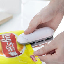 Laden Sie das Bild in den Galerie-Viewer, Mini Portable Sealer